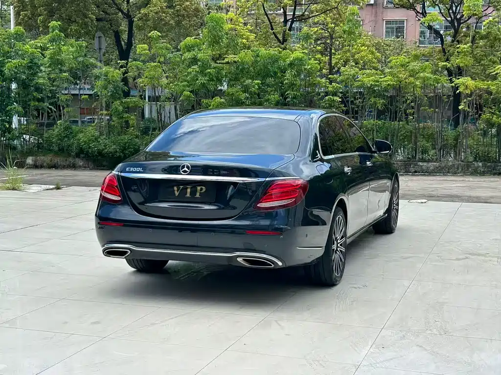 Mercedes-Benz E-Class E 2016 E 300 L Fashion
