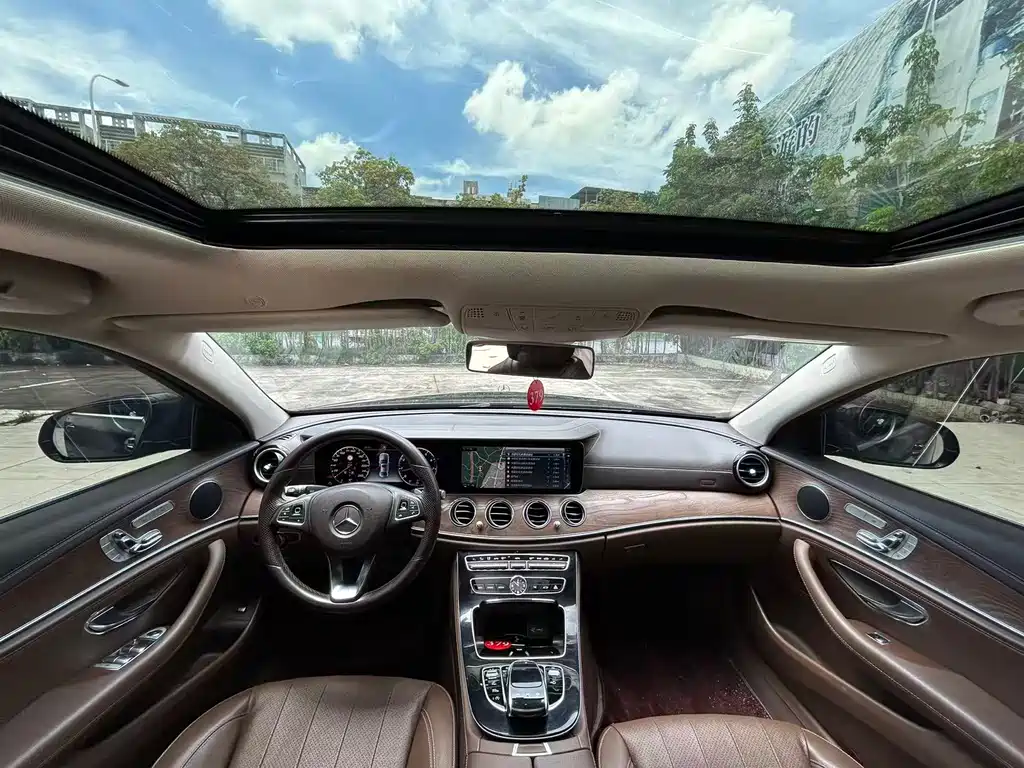 Mercedes-Benz E-Class E 2016 E 300 L Fashion