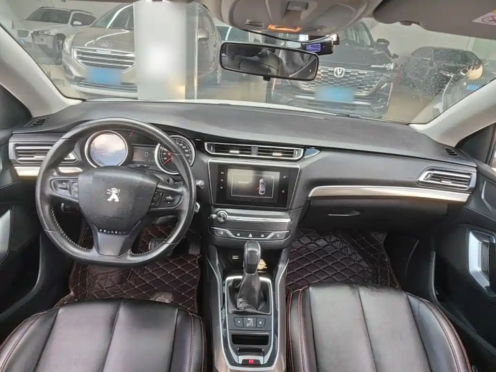 Peugeot 408 — миниатюра 10