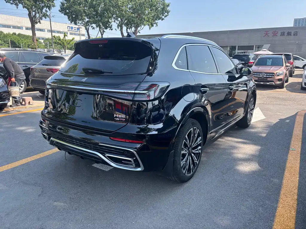 Hongqi HS5 2023 2.0T Pro