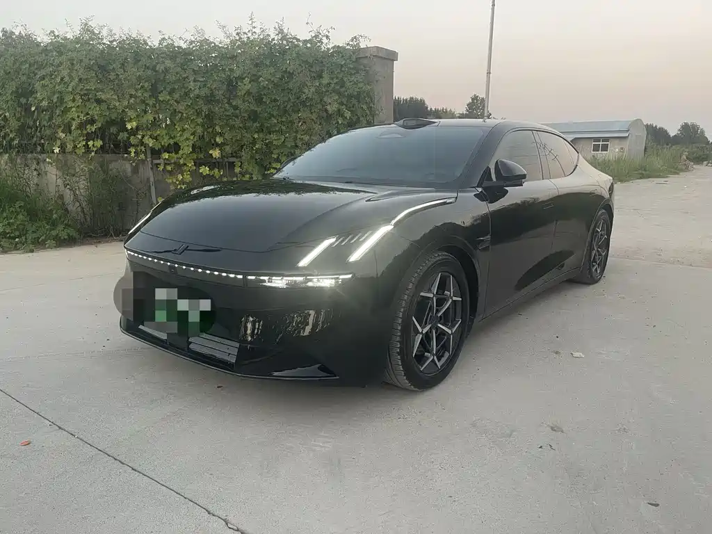 Lynk & Co Z10