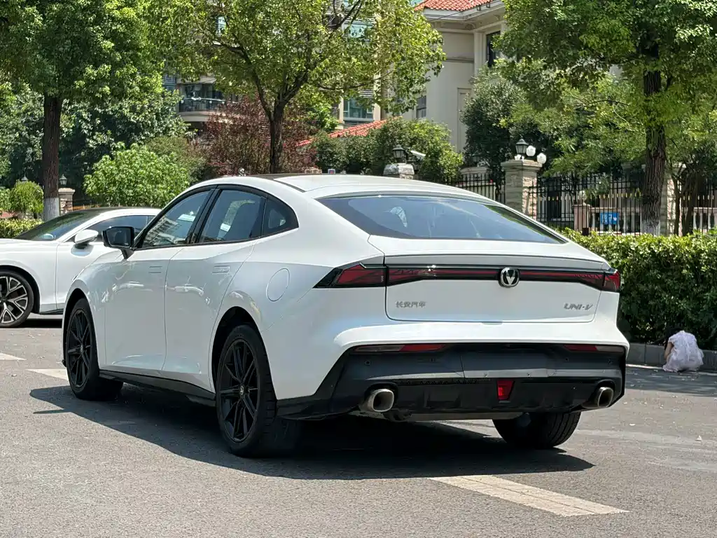Changan UNI-V — миниатюра 9