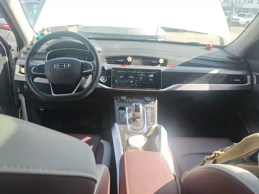 Geely Boyue — миниатюра 10