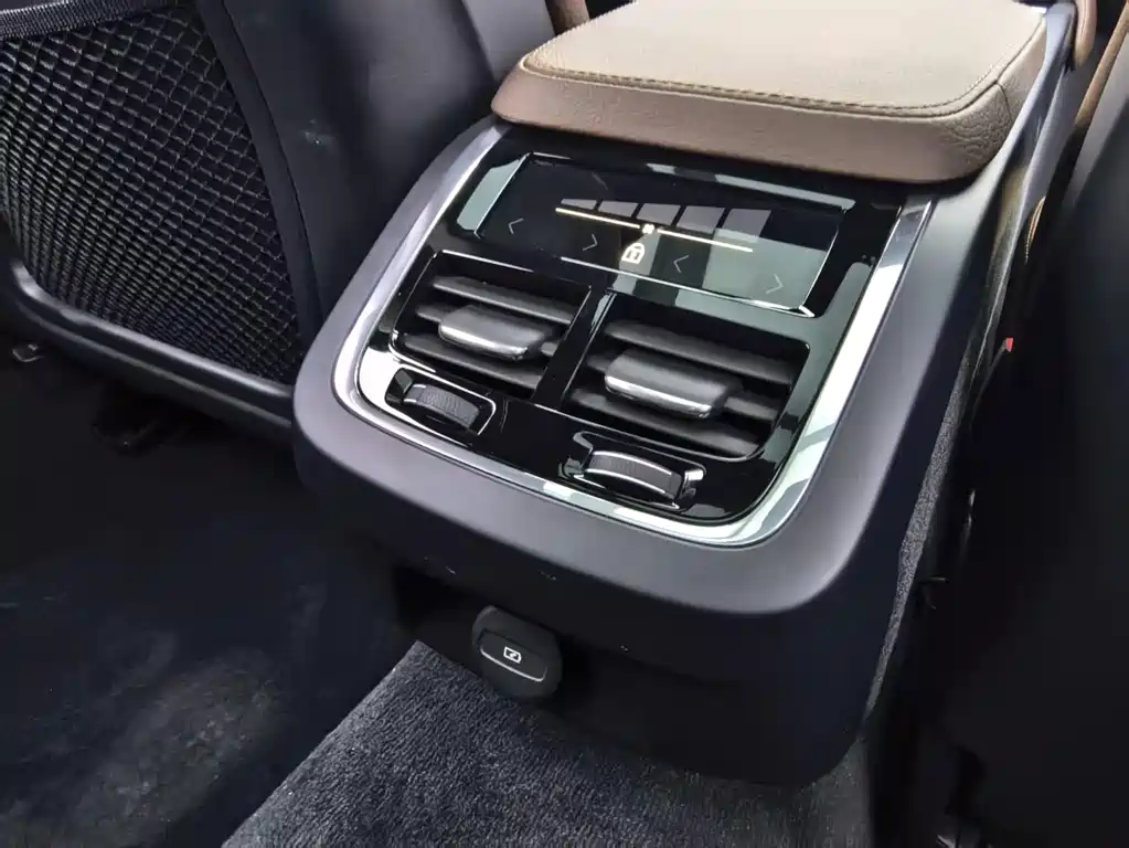 Volvo V90 — миниатюра 12