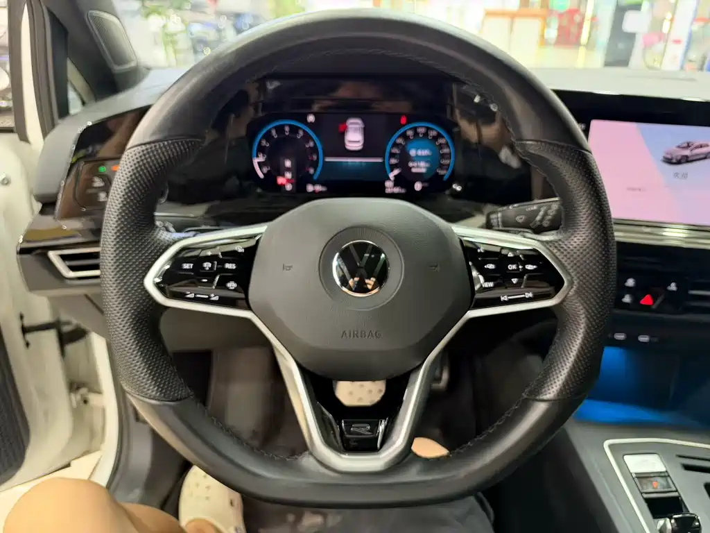 Volkswagen Golf — миниатюра 6