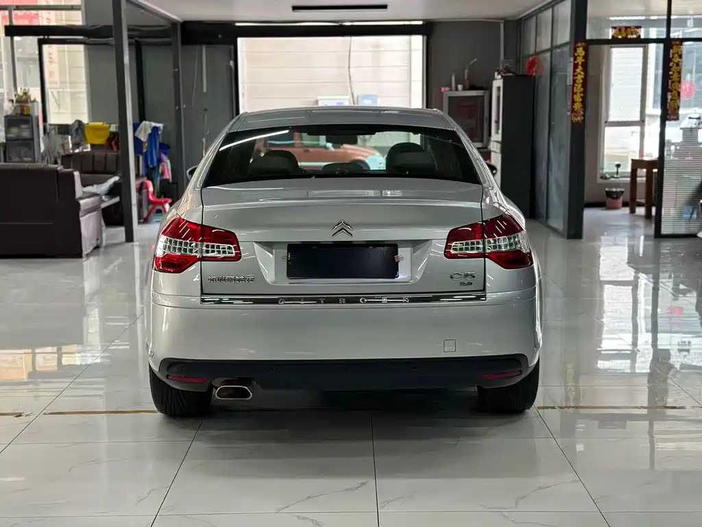 Citroen C5 2011 2.3L AT Luxury