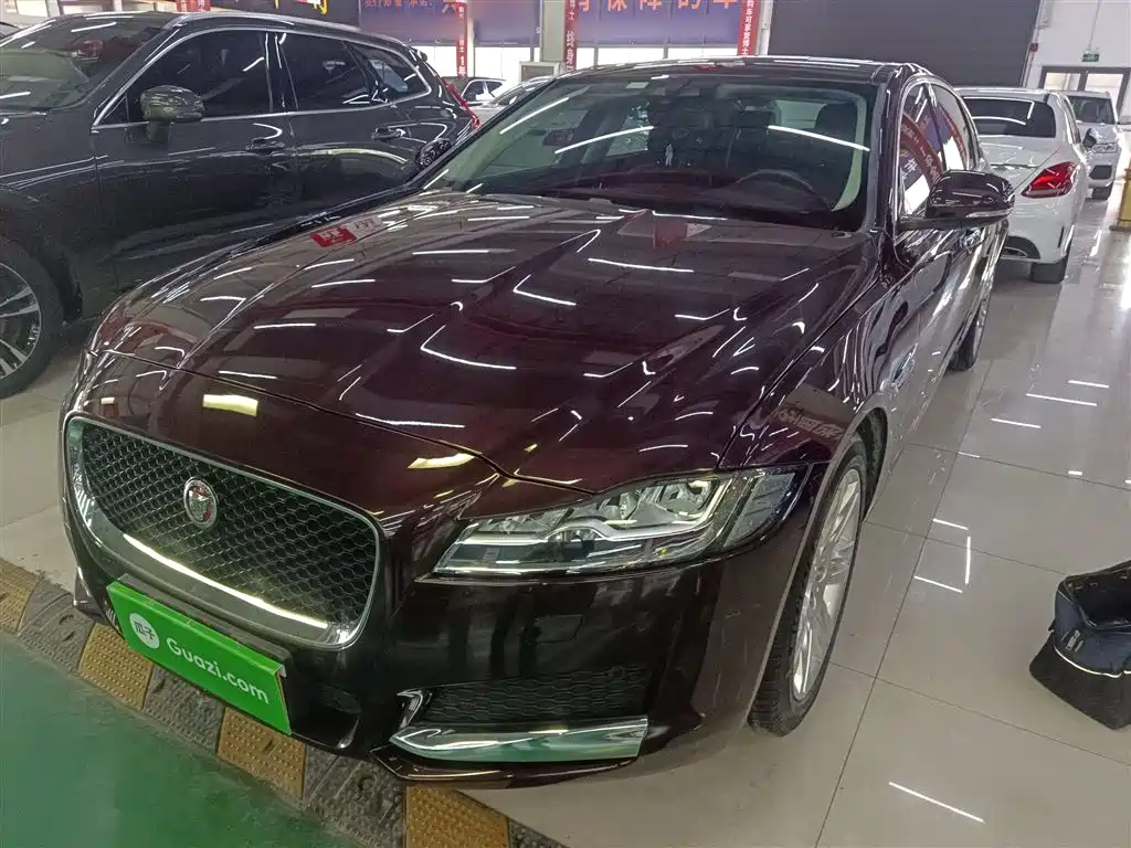 Jaguar XFL 2018