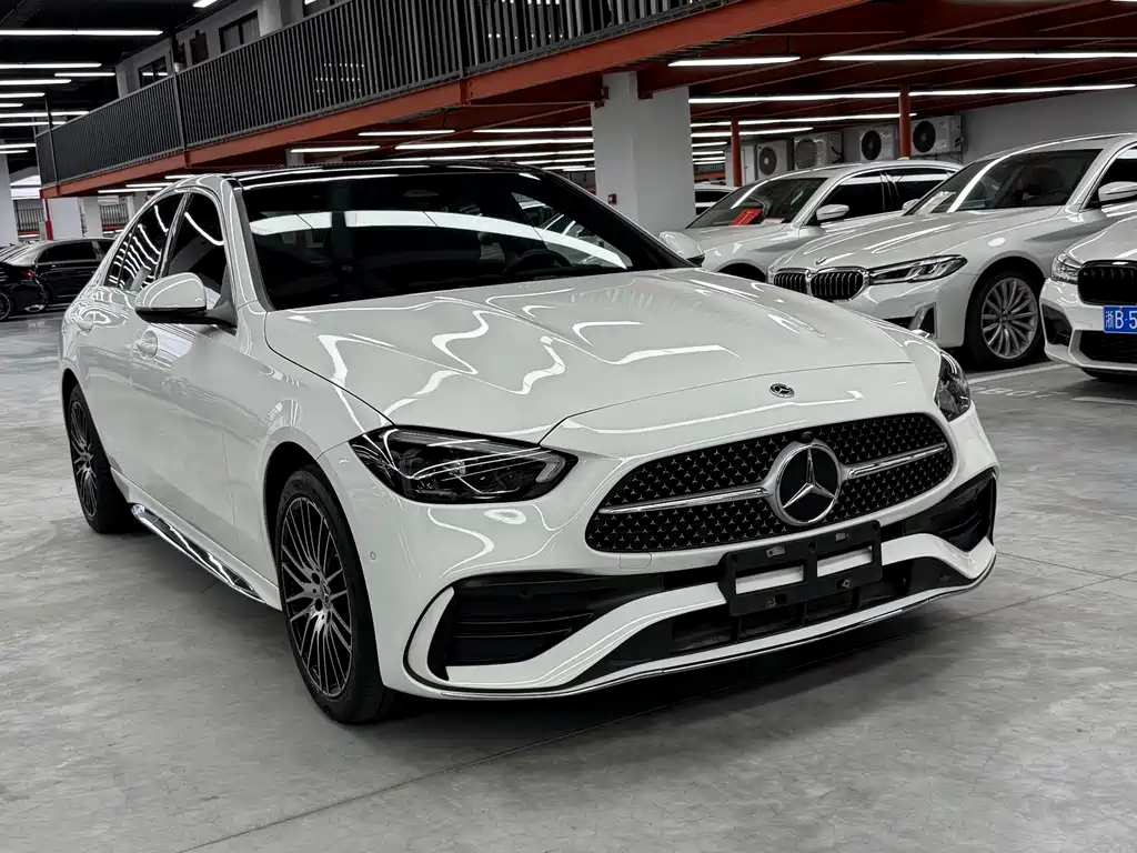 Mercedes-Benz C-Class — миниатюра 3