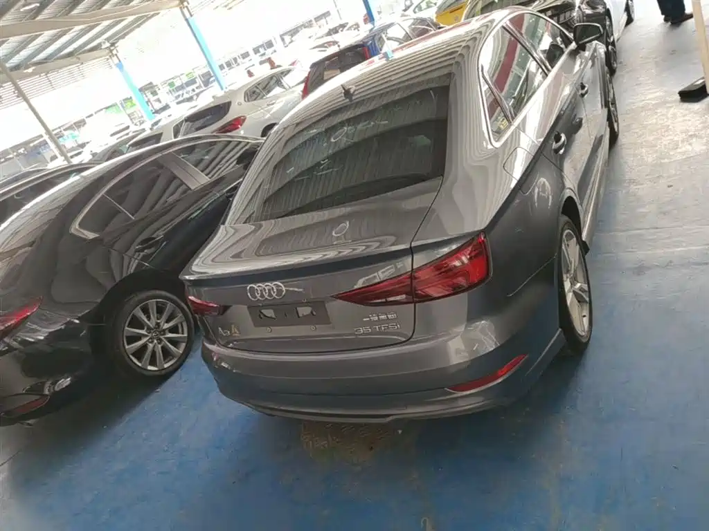 Audi A3 2019 Limousine 35 TFSI Fashion VI