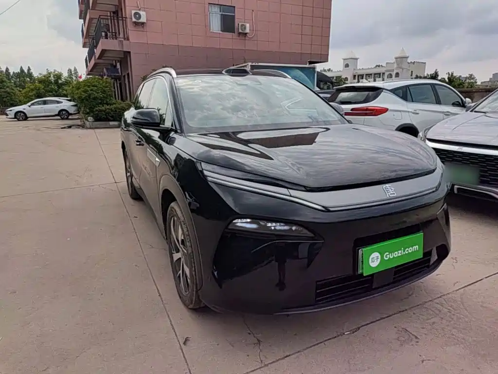 BYD Tang L L 2025 DM 200KM Flagship