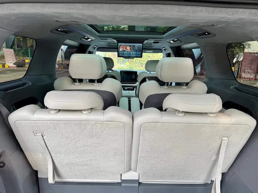 ZEEKR EXTREME KRYPTON 009