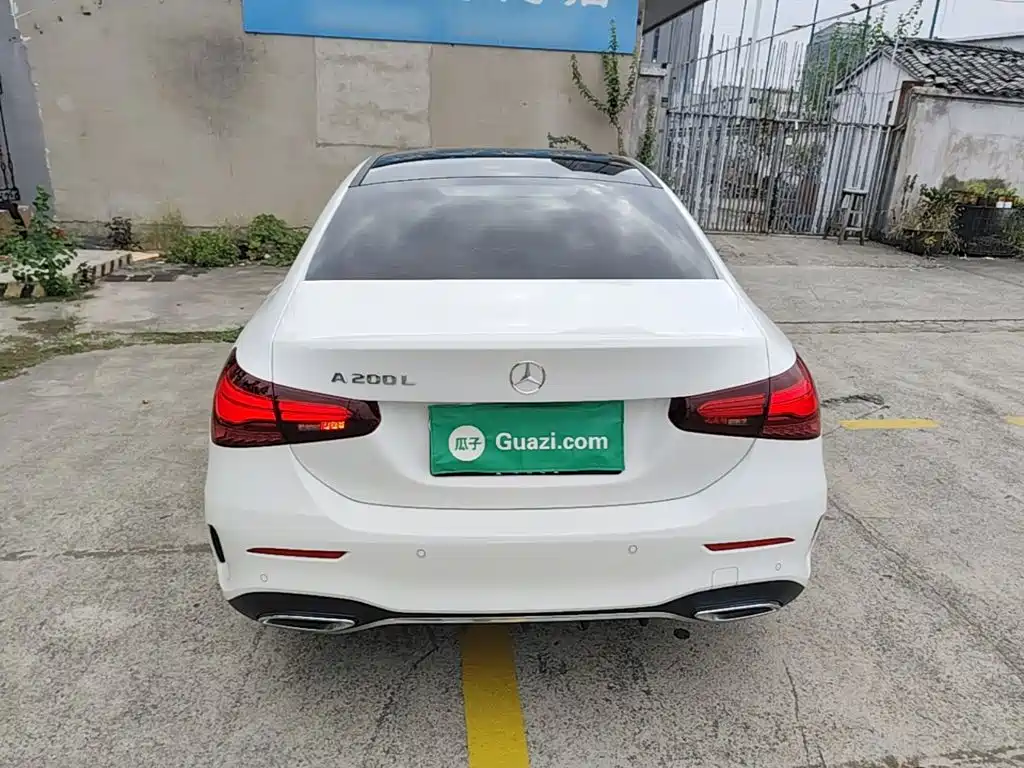Mercedes-Benz A-Class — миниатюра 6