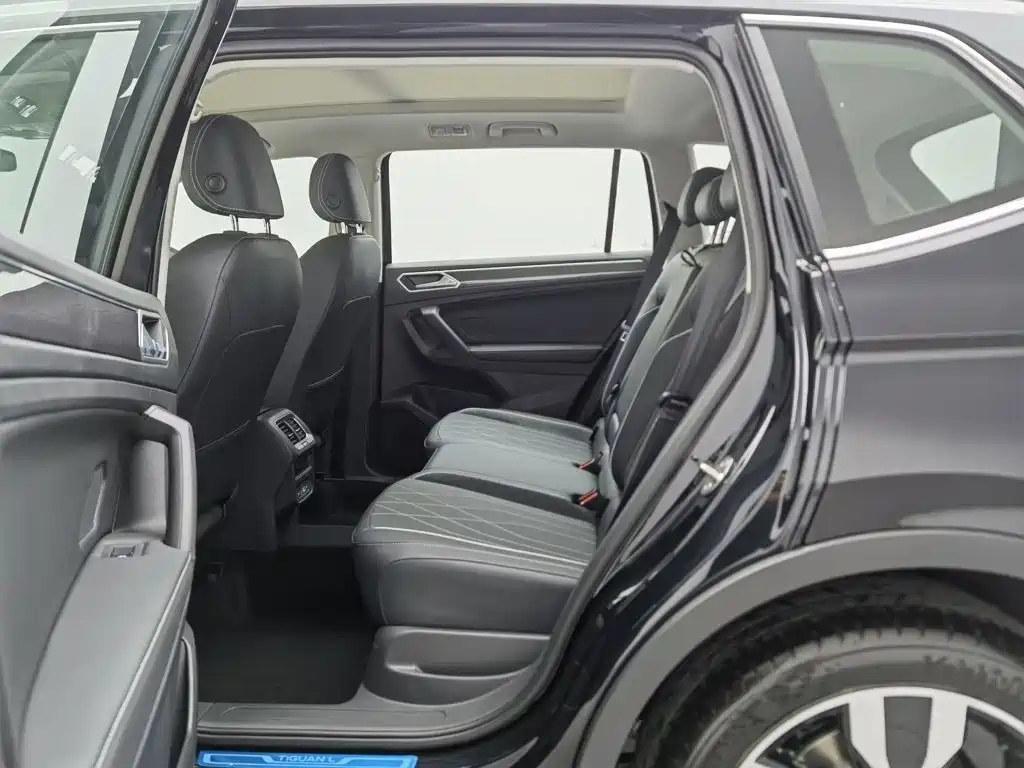 Volkswagen Tiguan L — миниатюра 15
