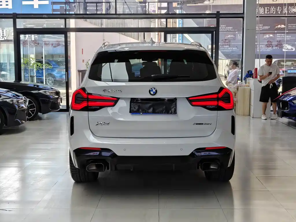 BMW X3 — миниатюра 11