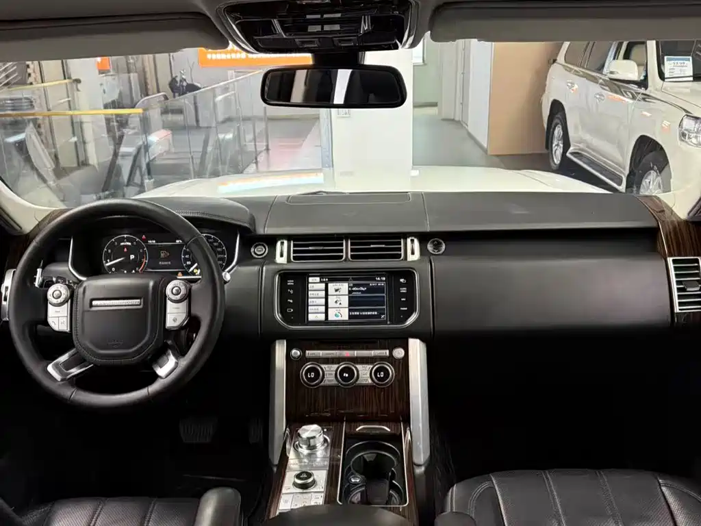 Land Rover Range Rover 2015 3.0 SC V6 Vogue SE Long Wheelbase