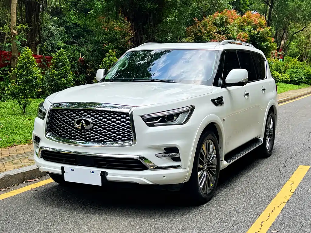 Infiniti QX80 2020