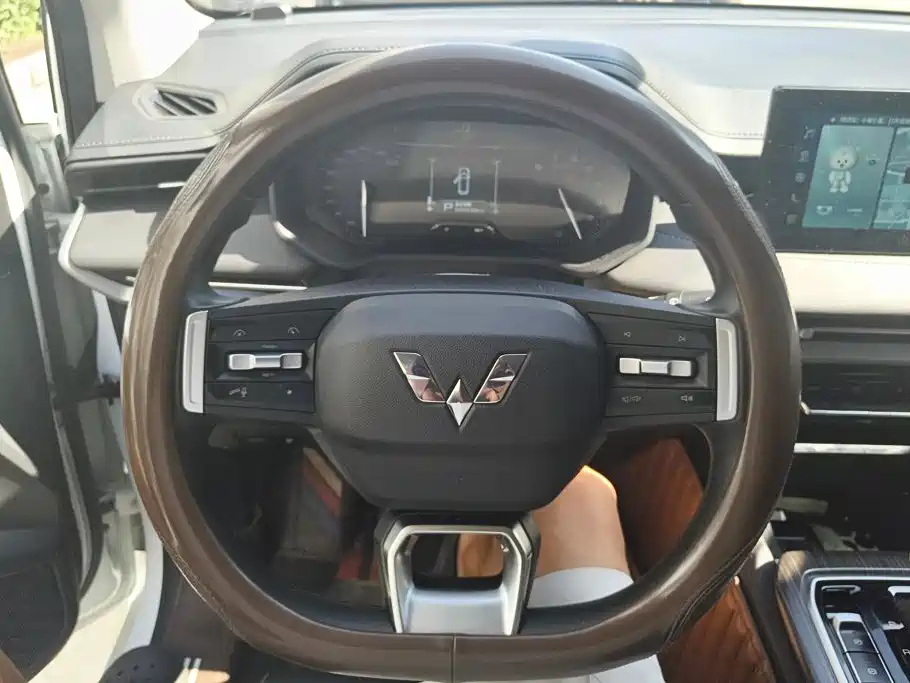Wuling Jiachen — миниатюра 15