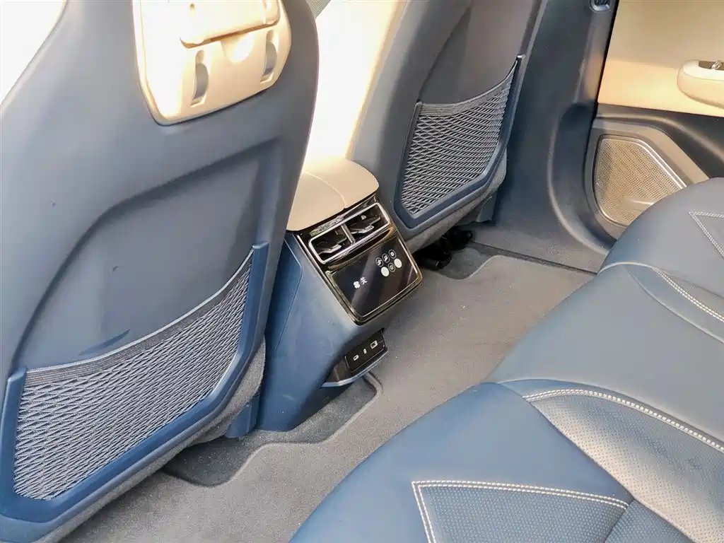 ZEEKR EXTREME KRYPTON 001