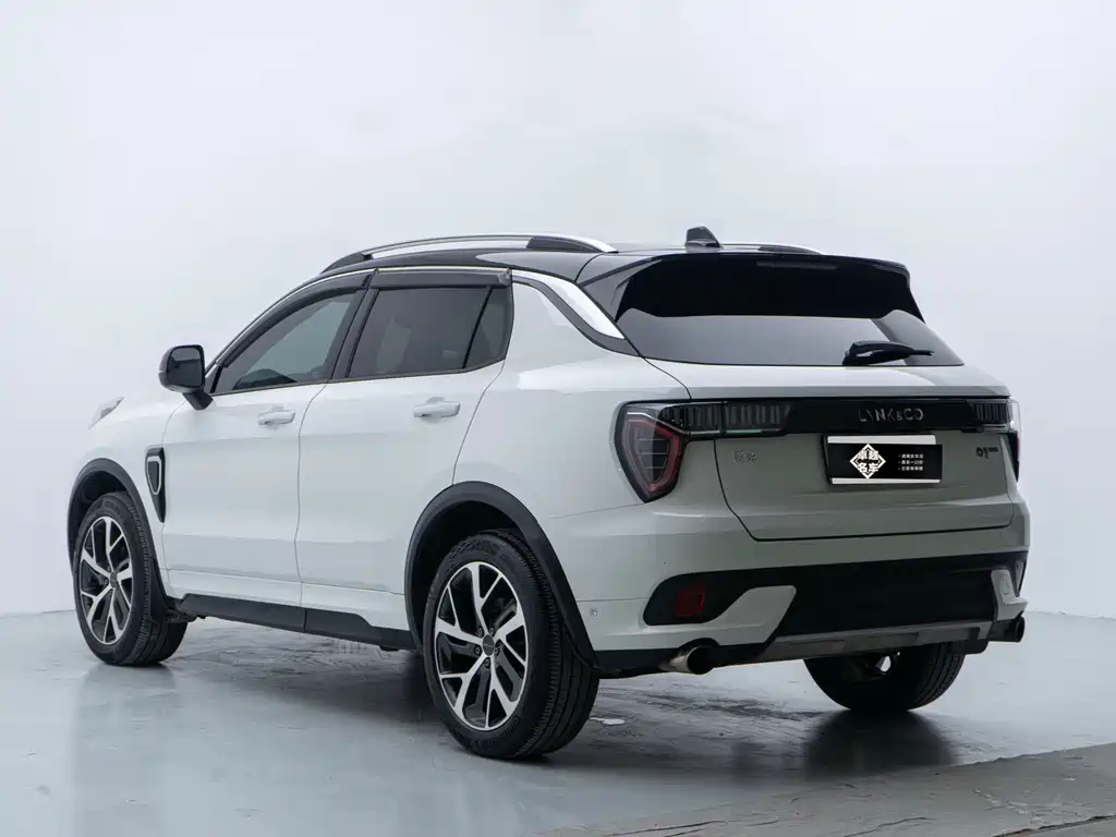 Lynk & Co 01 2019 2.0T Pro V