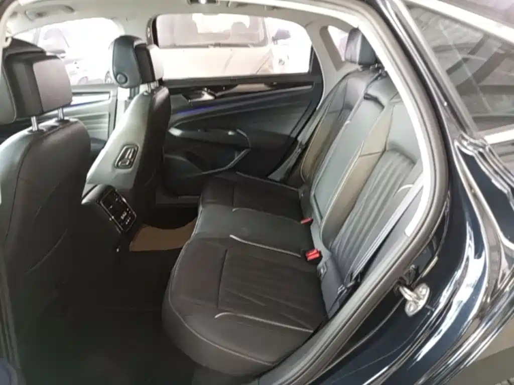 Volkswagen Passat — миниатюра 17