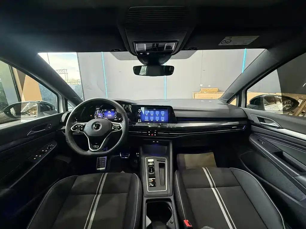 Volkswagen Golf — миниатюра 9