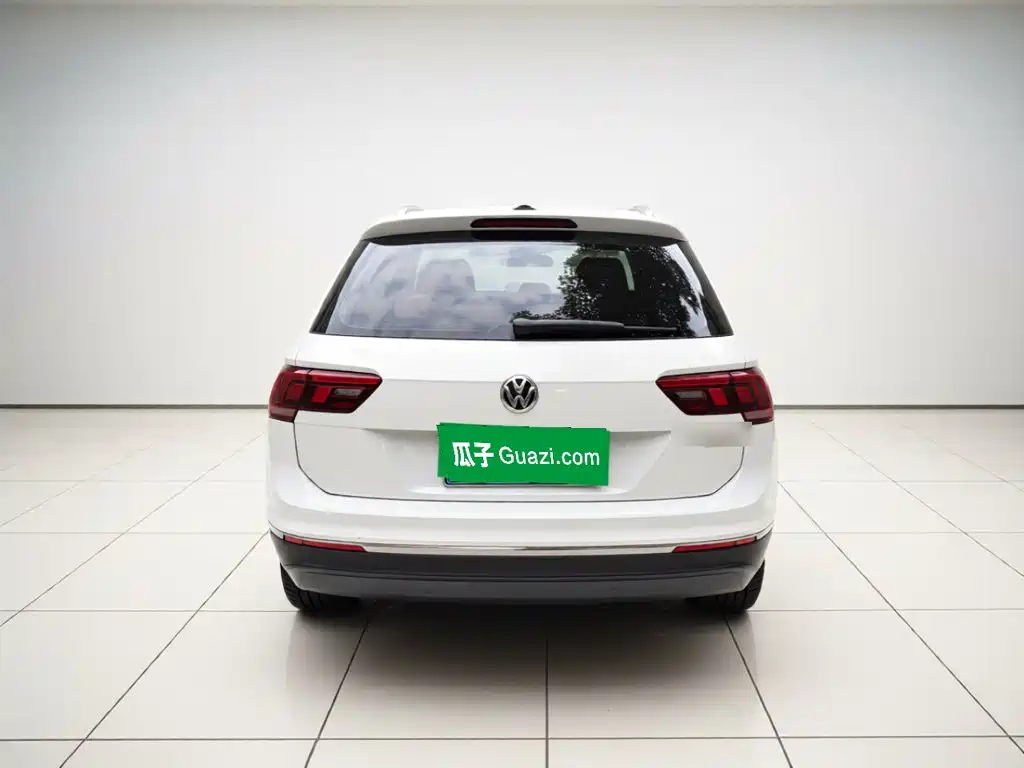 Volkswagen Tiguan L — миниатюра 3