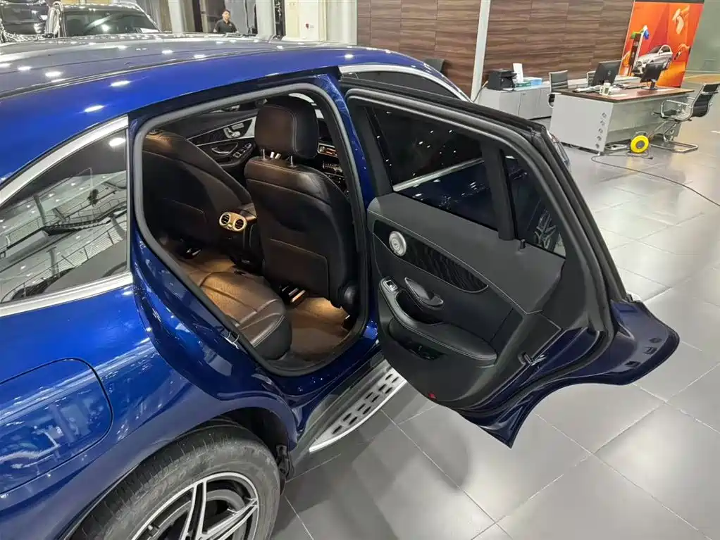 Mercedes-Benz EQC — миниатюра 18