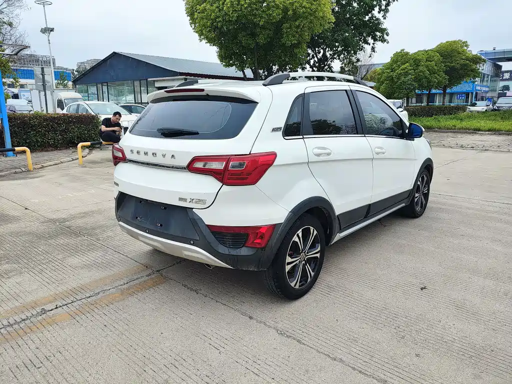 BAIC X25 2015 1.5L MT Elite