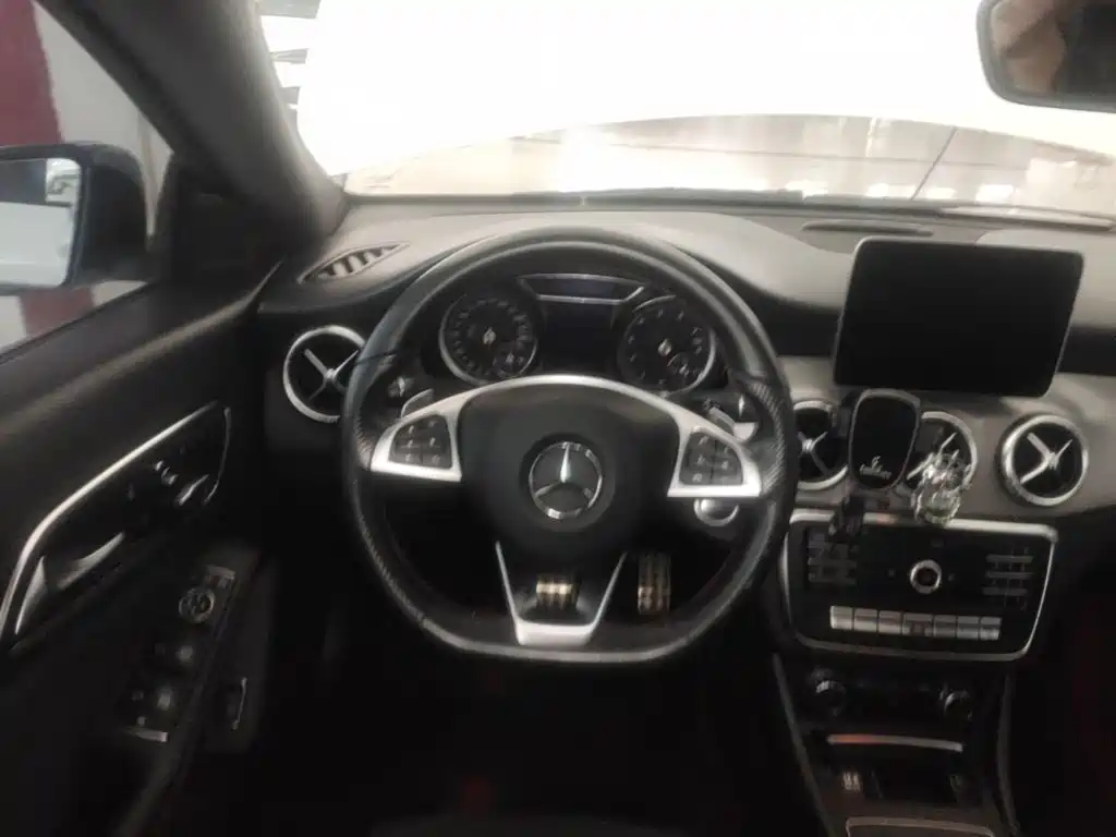 Mercedes-Benz CLA (Import) — миниатюра 11
