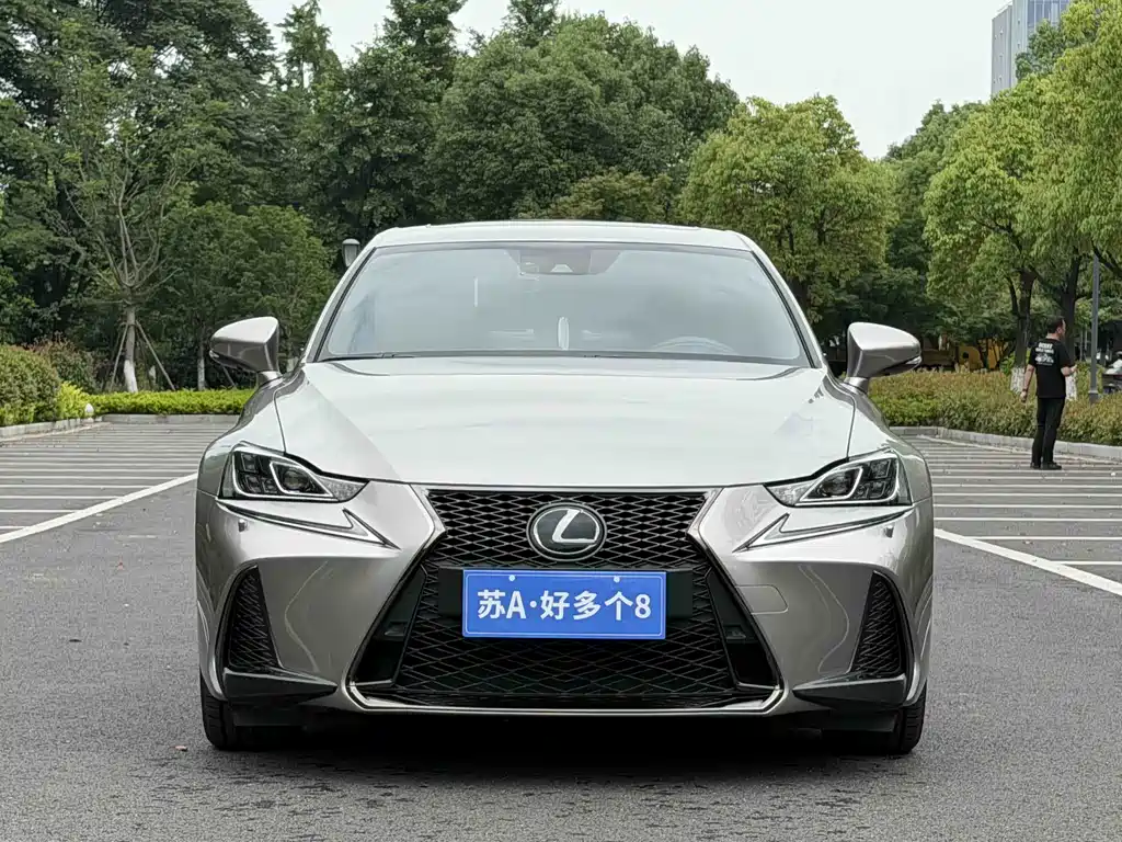 Lexus IS 2017 300 F SPORT