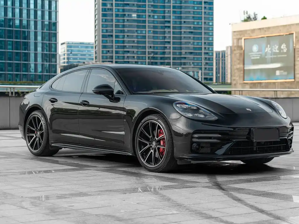 PORSCHE PANAMERA