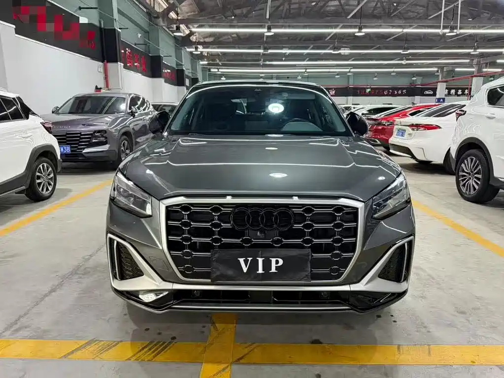 Audi Q2L — миниатюра 2