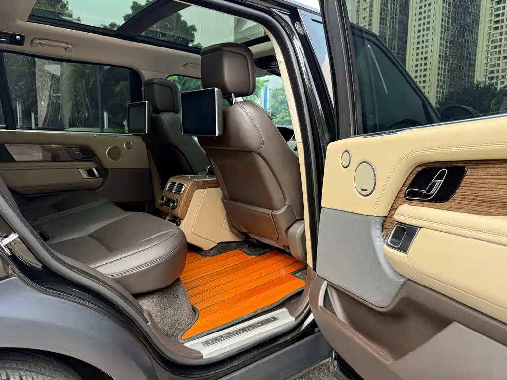 Land Rover Range Rover — миниатюра 16