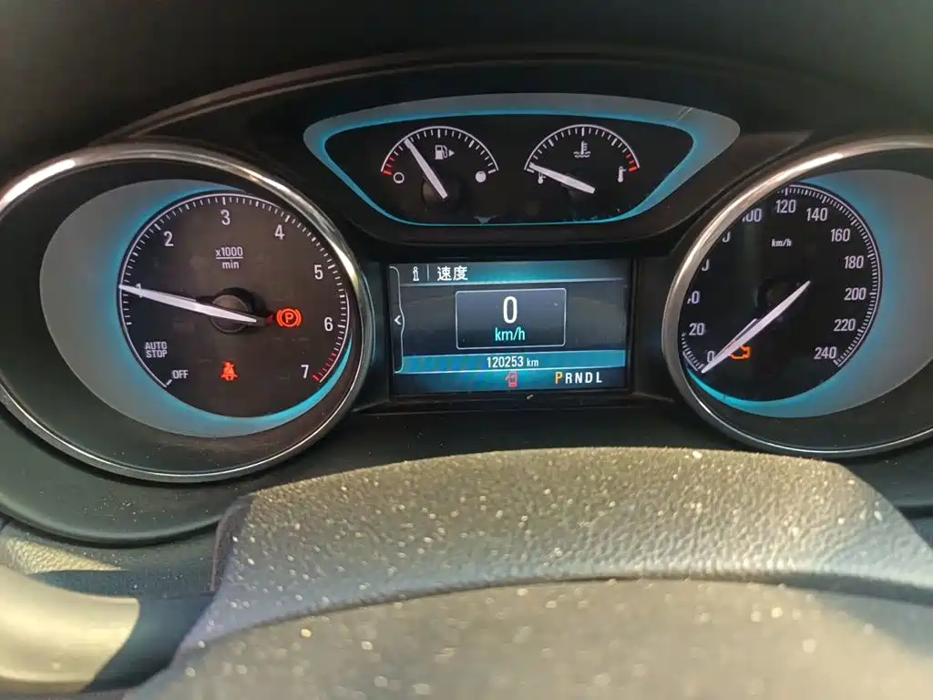 Buick Envision Plus — миниатюра 8
