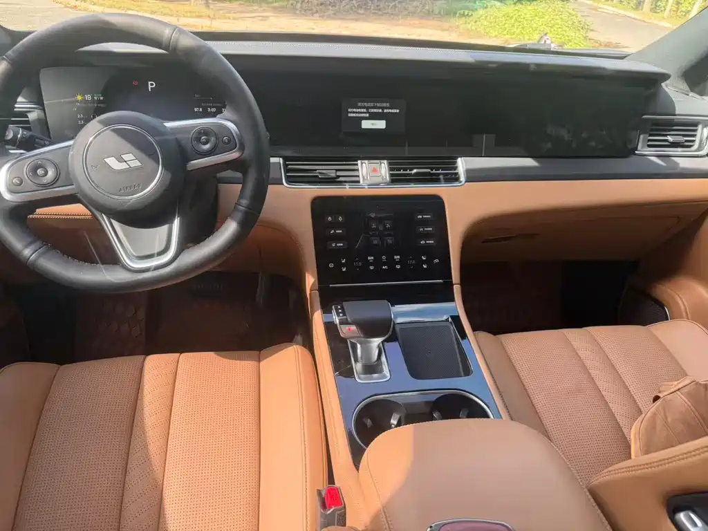 Li Auto Li ONE — миниатюра 9