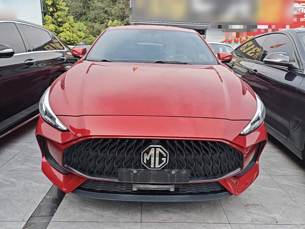MG MG5 1.5 л 2021 г. красный/фиолетовый, пробег 37700 км
