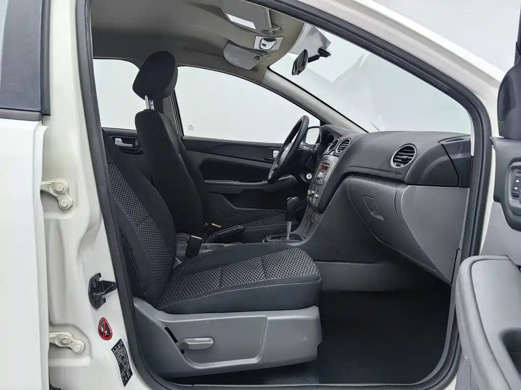 Ford Focus — миниатюра 23