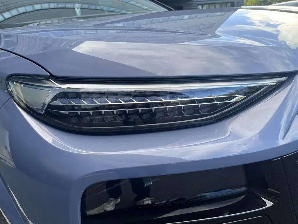 Audi Q6L e-tron — миниатюра 15