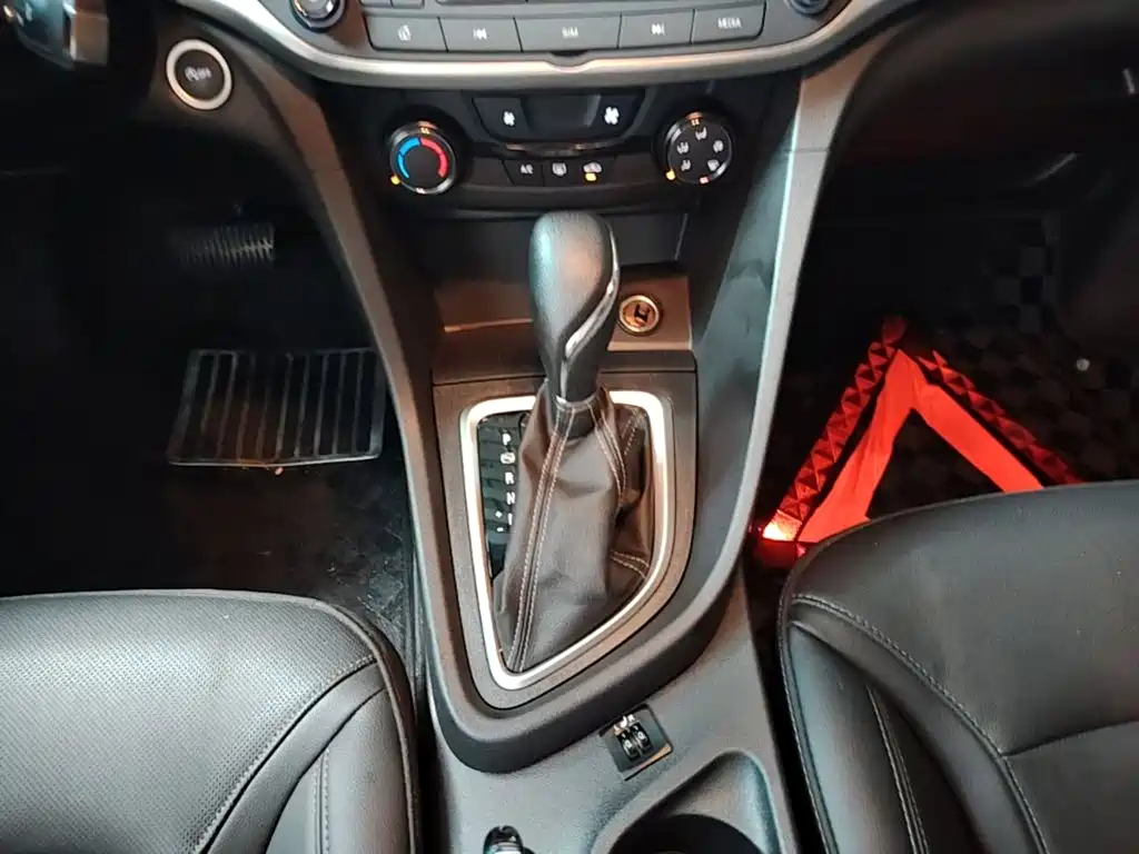 Buick Excelle — миниатюра 14