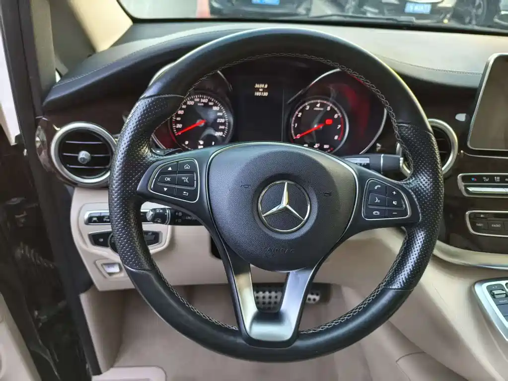 MERCEDES-BENZ V CLASS