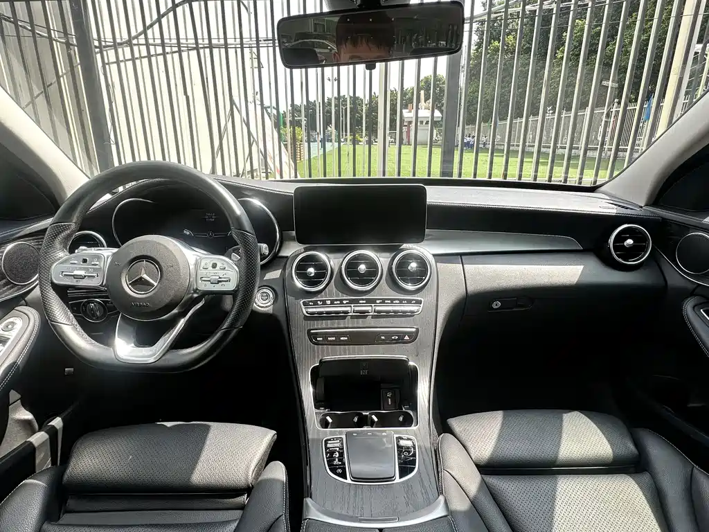 Mercedes-Benz C-Class — миниатюра 5