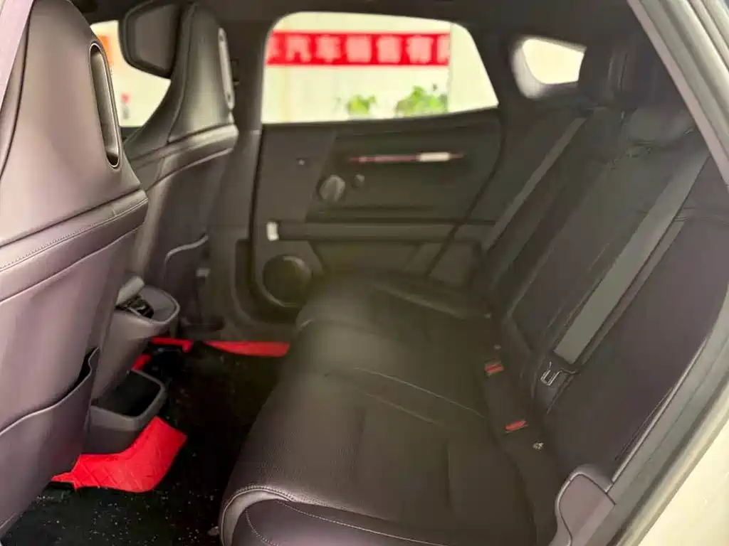 Avatr 06 2025 Elite