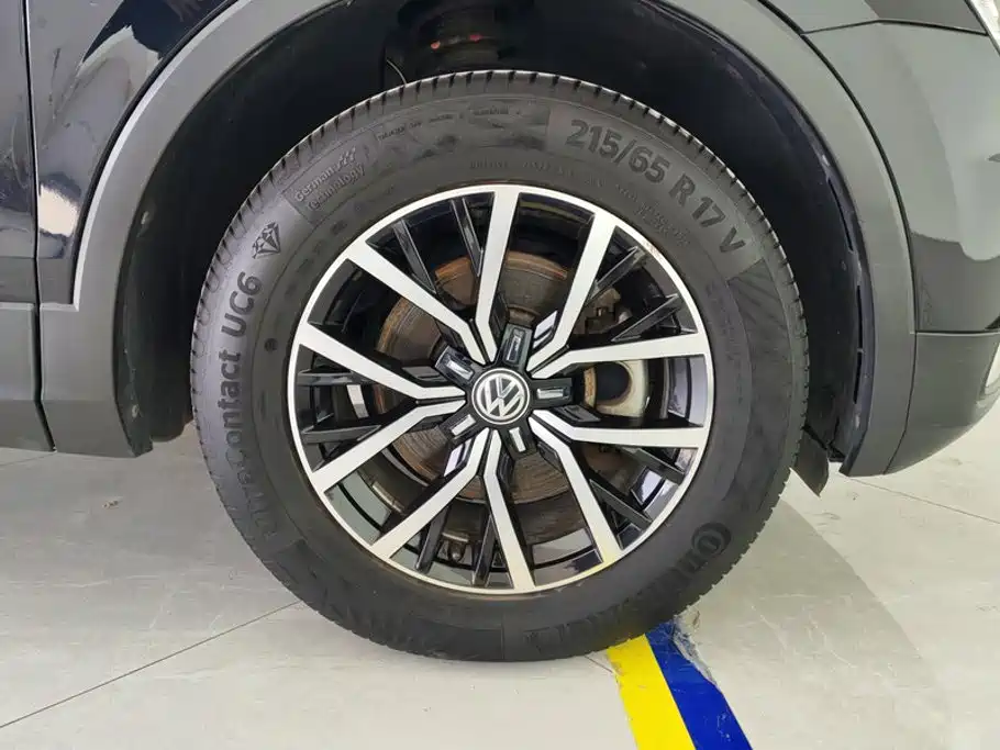 Volkswagen Tiguan L — миниатюра 6