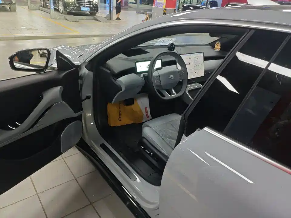 NIO ET5T 2025 75kWh Touring