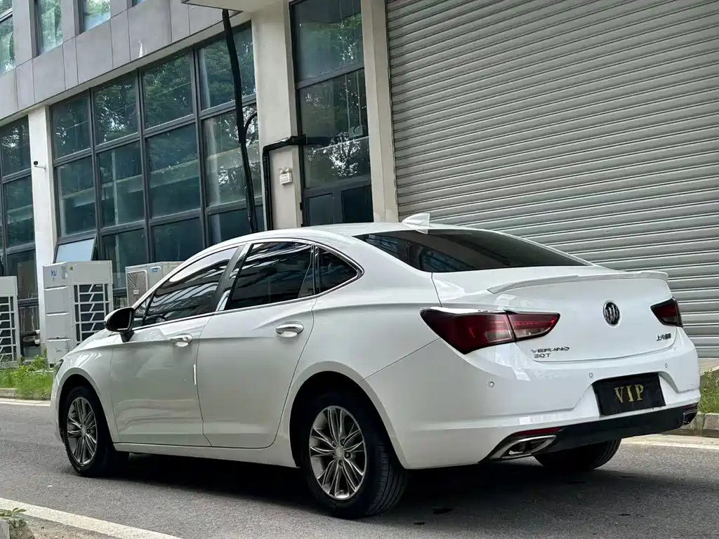 Buick Verano — миниатюра 4