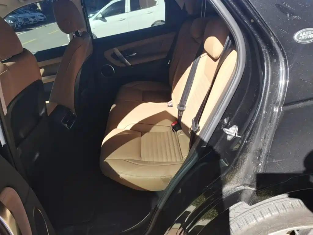 Land Rover Discovery Sport — миниатюра 17