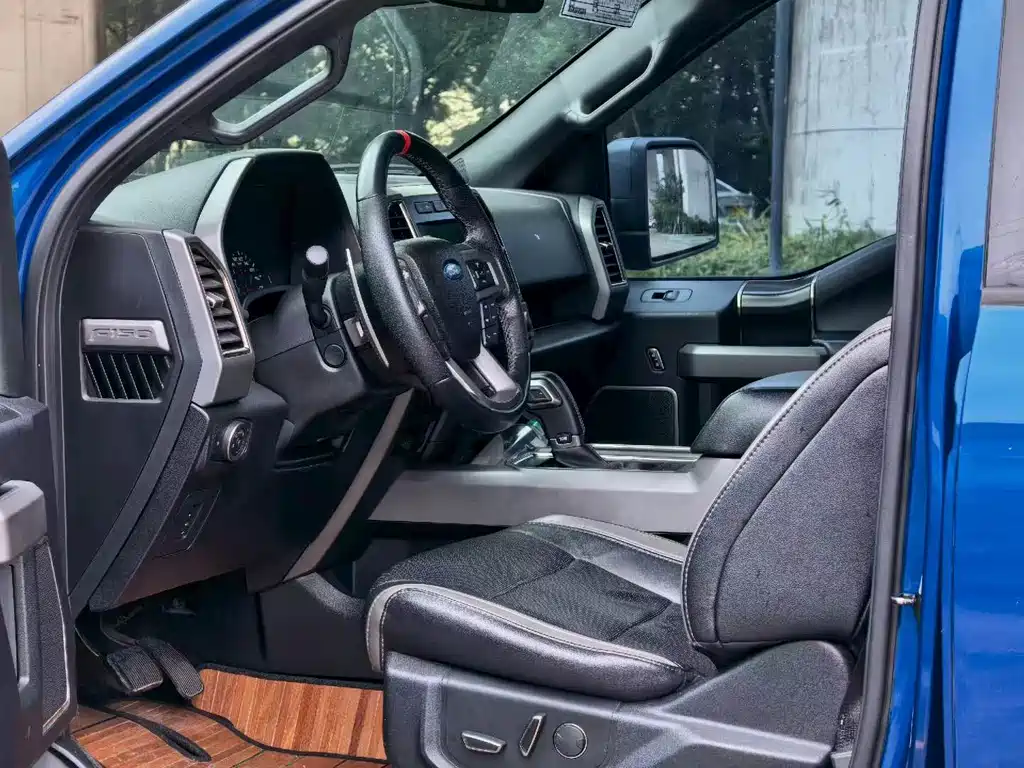 Ford F-150 Raptor — миниатюра 10
