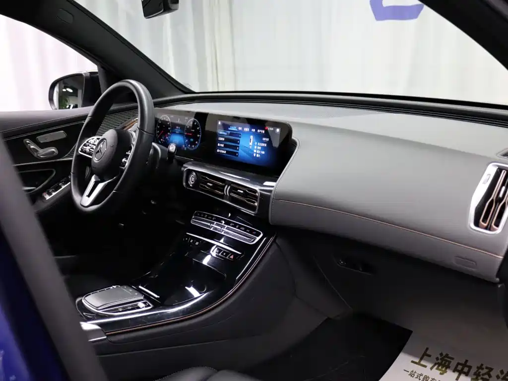 Mercedes-Benz EQC — миниатюра 19