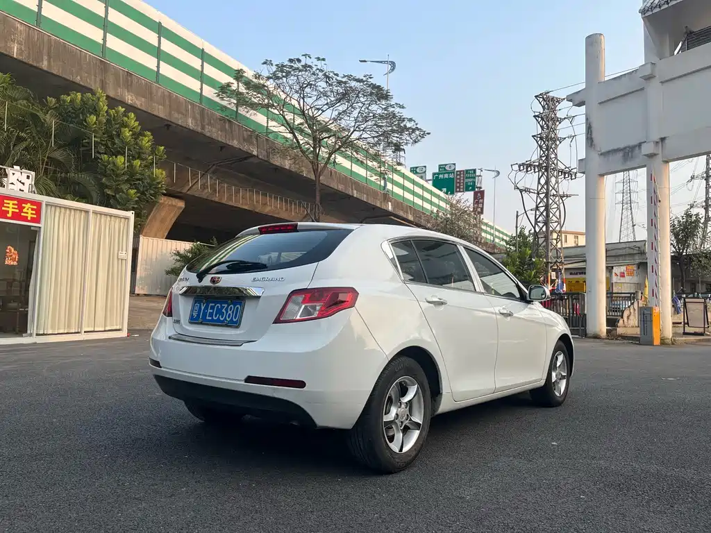 Geely Emgrand Classic — миниатюра 5