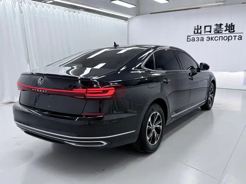 Volkswagen Passat 2023 280TSI Elite